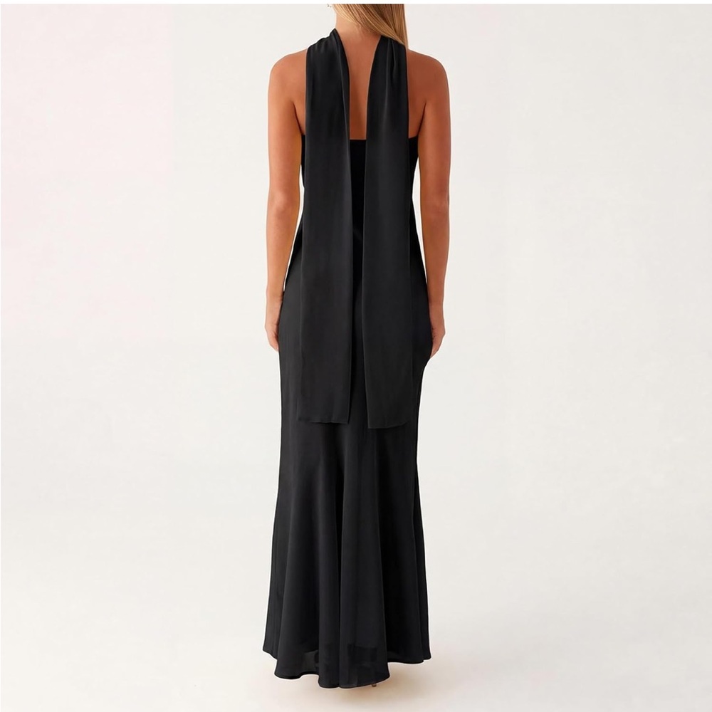 Elegant Black Back-Drape Evening Dress